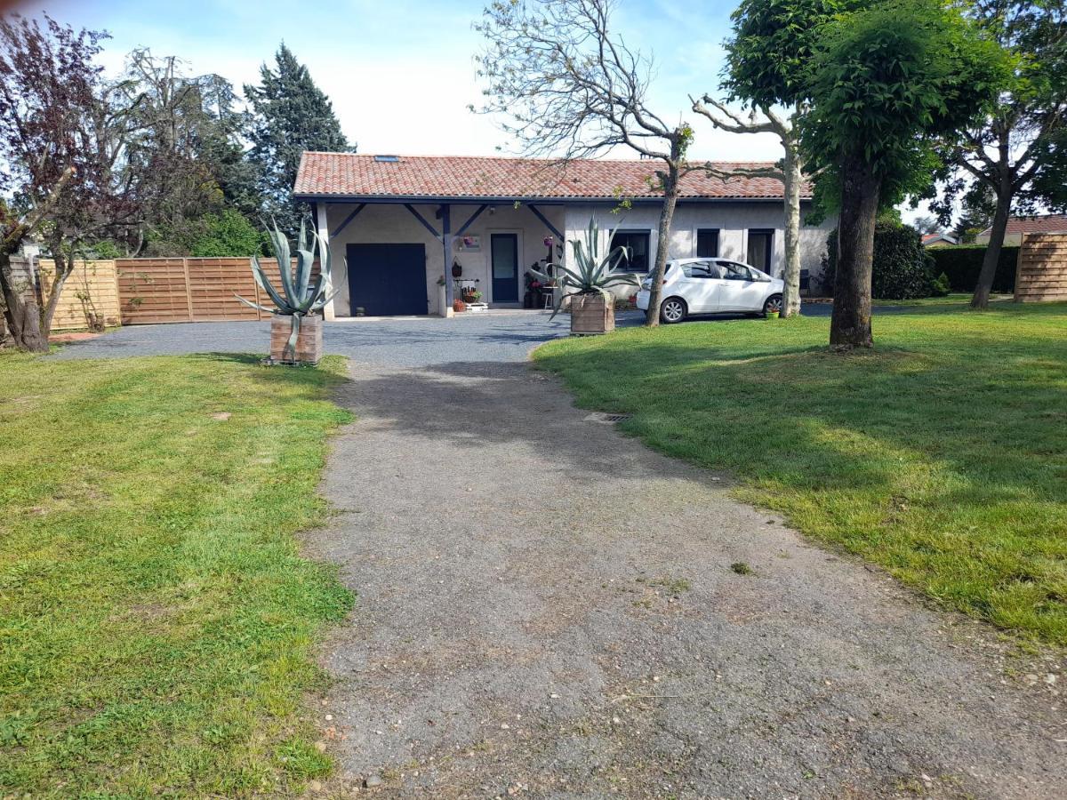 La Maison Du Bonheur, Borne De Recharge Ve Saint-Bernard  Bagian luar foto