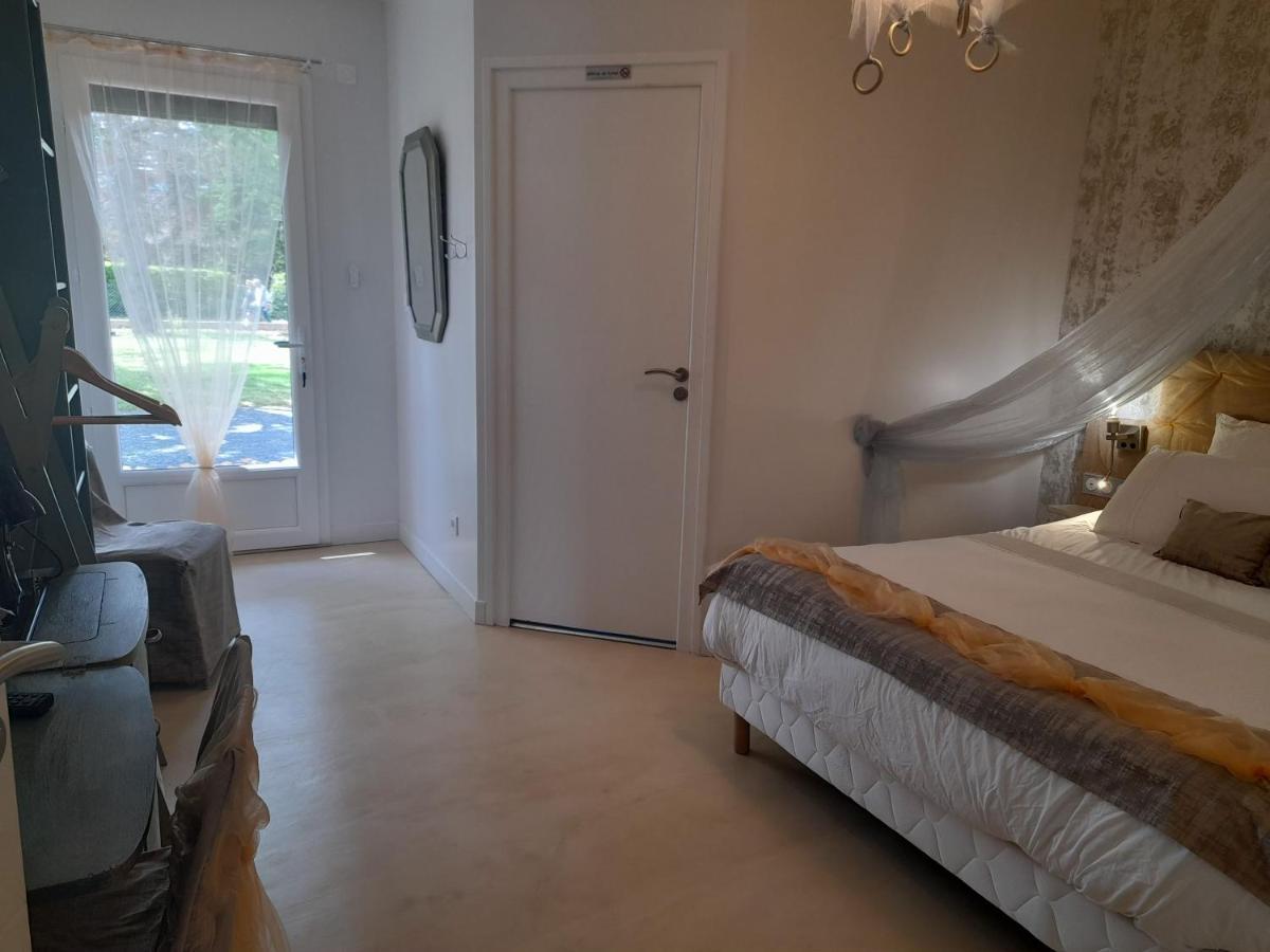La Maison Du Bonheur, Borne De Recharge Ve Saint-Bernard  Bagian luar foto